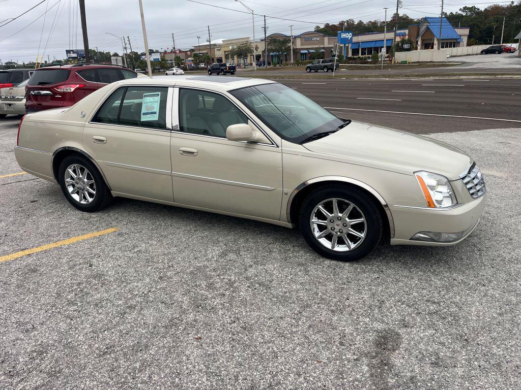 2010 Cadillac DTS Luxury Collection