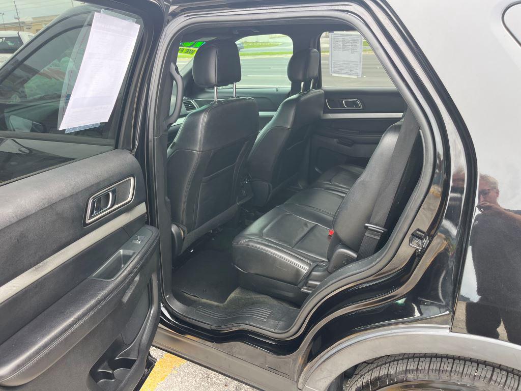 2016 Ford Explorer XLT - Photo 11